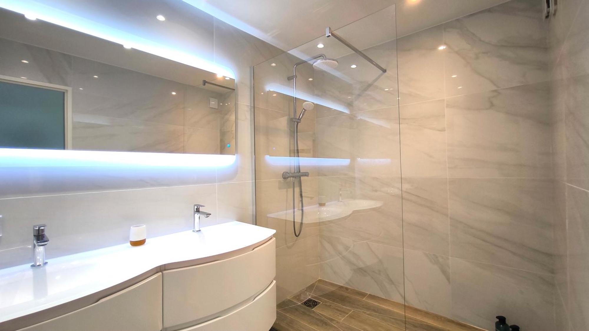 Apartment Le Riva - Standing, Parking, Piscine, Terrasse *